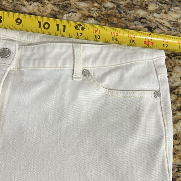 J. McLaughlin Slim Fit Mid Rise White Stretch Crop Jeans Size 12 - Picture 6 of 8